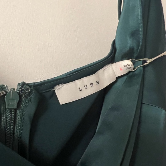 New w/ Tag Lulu’s Cocktail Dress - Picture 2 of 3